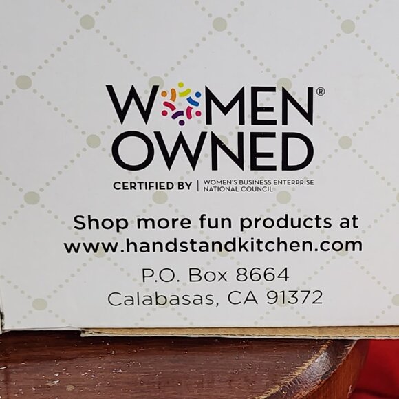 Handstand Kitchen I Love Cocoa Deluxe 50pc Cocoa Bomb and Mug Hugger Gift Set - Picture 15 of 16